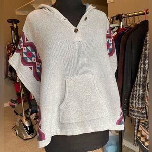 Tea hooded poncho sweater with front pocket